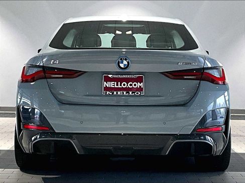 Used 2022 BMW i4 eDrive40 w/ M Sport Package image 9