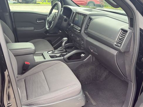 Used 2023 Nissan Frontier SV w/ Midnight Edition Package AWD/4WD image 28