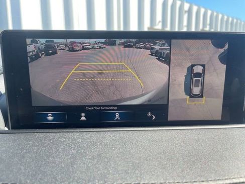 Used 2024 Acura MDX SH-AWD w/ Advance Package image 18