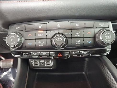 Certified 2024 Dodge Durango GT image 21