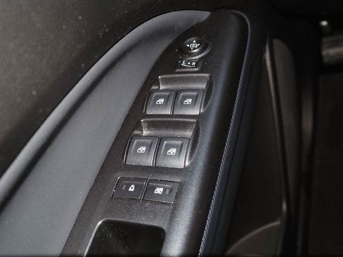 Used 2020 Chevrolet Colorado Z71 image 28