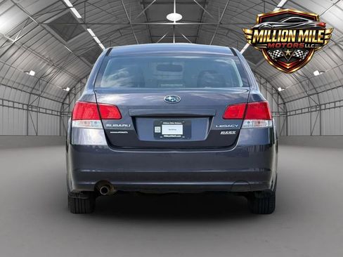Used 2013 Subaru Legacy 2.5i Premium w/ All-Weather Pkg AWD/4WD image 4