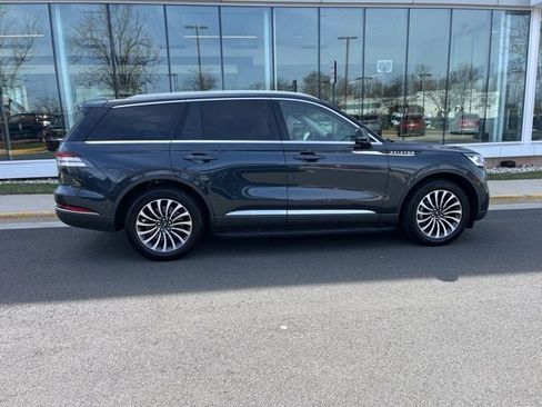 Used 2023 Lincoln Aviator Reserve w/ Elements Package Plus image 9