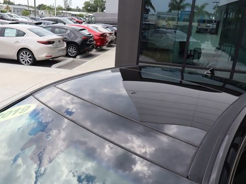 Used 2019 Genesis G80 3.3T Sport RWD image 11