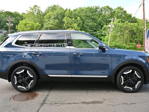Used 2025 Kia Telluride S FWD image 7