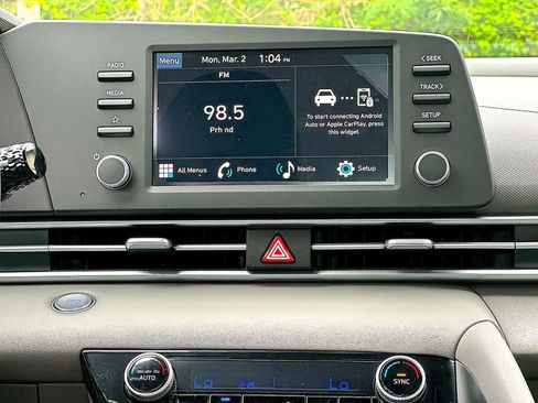 New 2026 Hyundai Elantra Sport FWD image 12