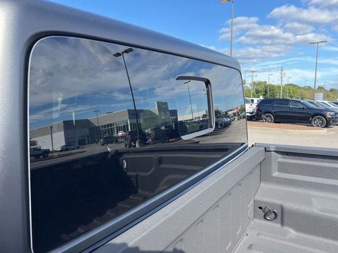 New 2025 Jeep Gladiator Sport image 34