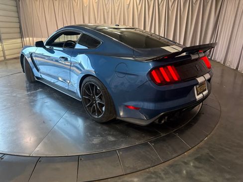 Used 2019 Ford Mustang Shelby GT350 w/ Technology Package RWD image 7
