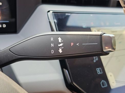 New 2027 Chevrolet Bolt LT w/ Comfort Package FWD image 32