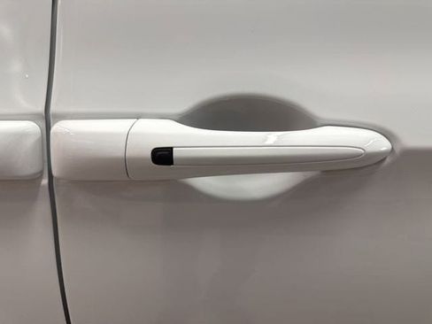 New 2026 Chrysler Pacifica Limited w/ S Appearance Package image 17