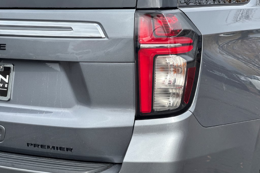 Used 2021 Chevrolet Tahoe Premier w/ Premium Package AWD/4WD image 9