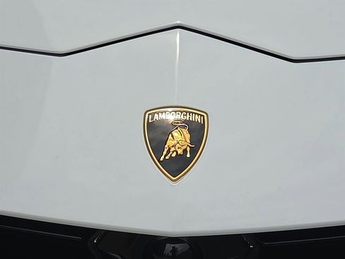 Used 2024 Lamborghini Urus S AWD/4WD image 27