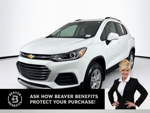 Used 2022 Chevrolet Trax LT w/ LT Convenience Package image 1