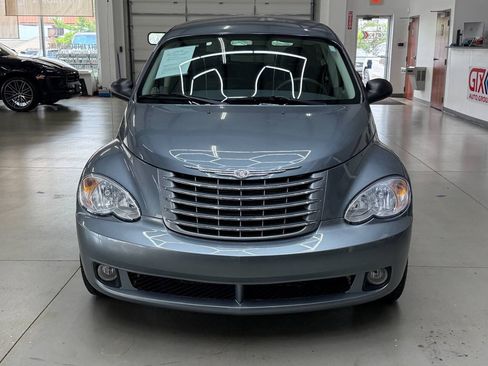 Used 2010 Chrysler PT Cruiser FWD image 6