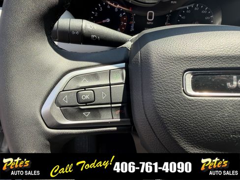 Used 2025 Jeep Compass Limited AWD/4WD image 25