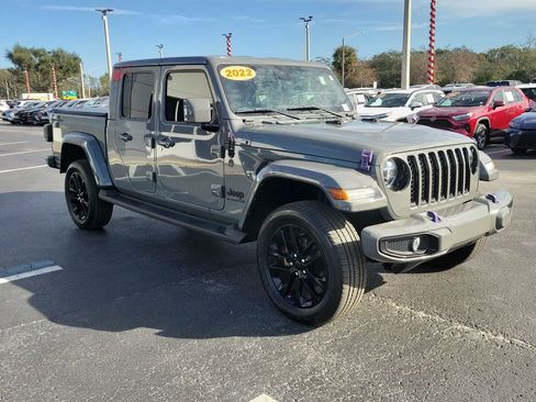 Used 2022 Jeep Gladiator Overland image 2