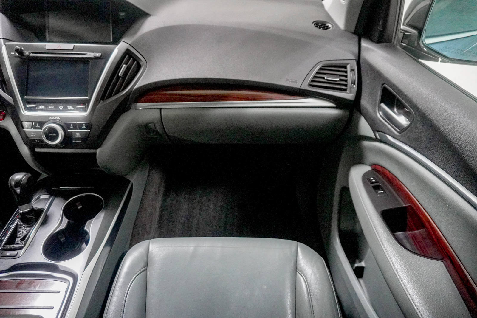 Used 2014 Acura MDX w/ Technology Package AWD/4WD image 33