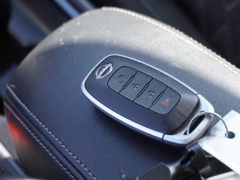 Used 2024 Nissan Kicks SV w/ Exterior Package image 18