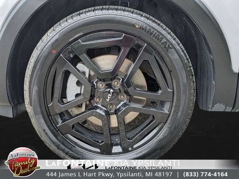 Certified 2024 Kia Telluride SX Prestige X-Line AWD/4WD image 35