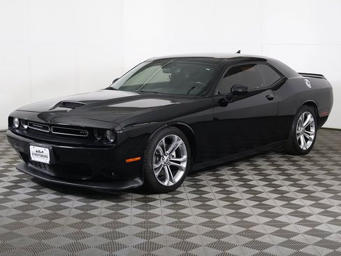 Used 2021 Dodge Challenger GT w/ Plus Package image 8