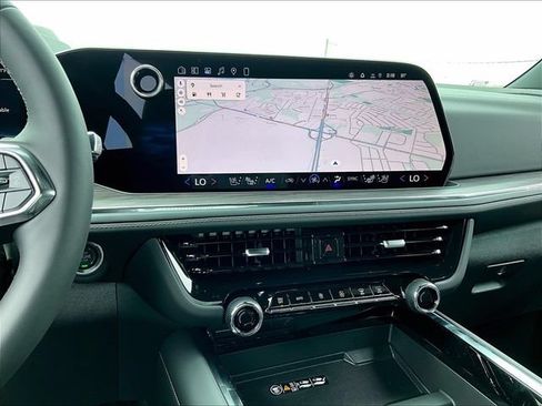 New 2026 Chevrolet Tahoe Premier AWD/4WD image 12