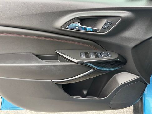 Used 2025 Chevrolet Trax RS w/ Driver Confidence Package image 23