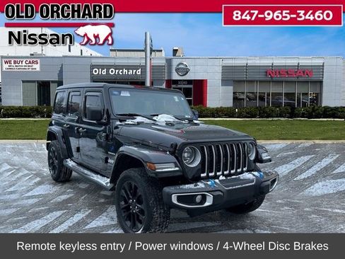 Used 2023 Jeep Wrangler Unlimited Sahara w/ Cold Weather Group image 5