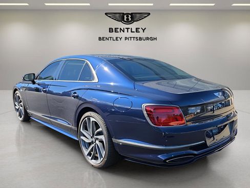 New 2025 Bentley Flying Spur Plug-In Hybrid image 3