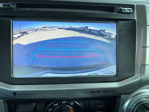 Used 2019 Toyota 4Runner SR5 AWD/4WD image 37