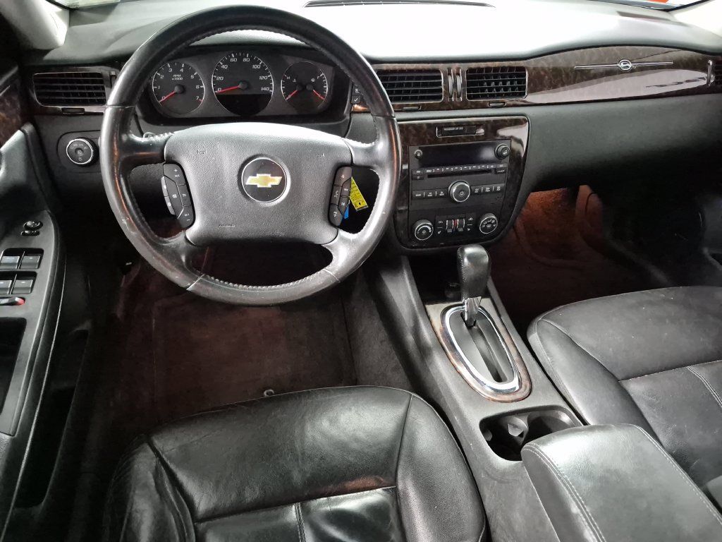 Used 2012 Chevrolet Impala LTZ FWD image 10