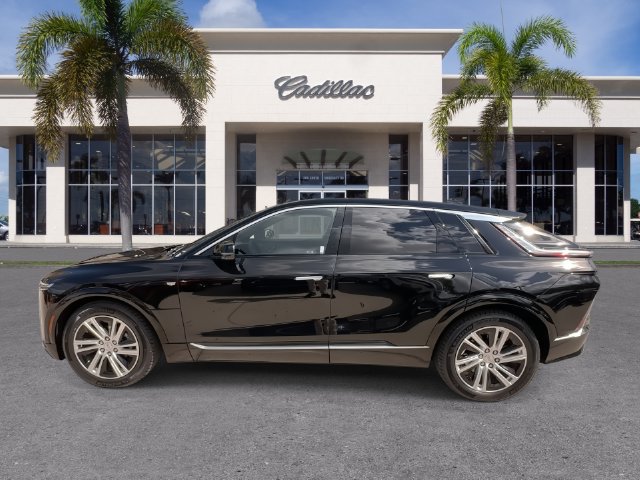 Used 2024 Cadillac Lyriq Tech w/ Driver Assist Package AWD/4WD image 8