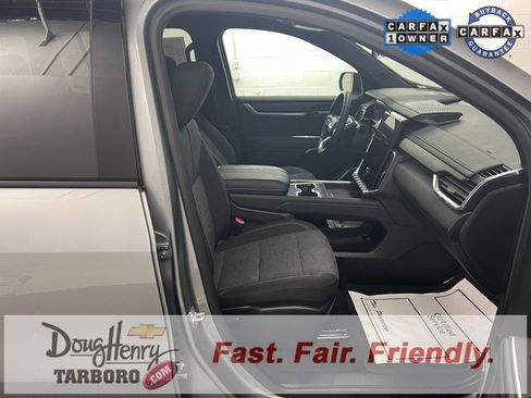 Used 2025 GMC Acadia Elevation image 44