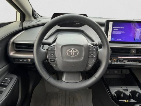 Used 2024 Toyota Prius Limited AWD/4WD image 15