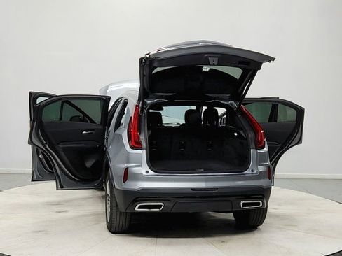 Used 2024 Cadillac XT4 Premium Luxury image 14