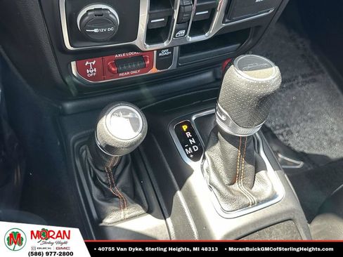 Used 2021 Jeep Gladiator Mojave AWD/4WD image 31