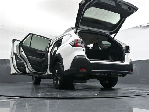 Used 2025 Subaru Outback Onyx Edition XT image 43