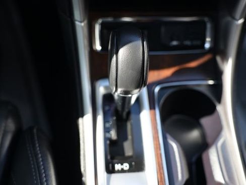 Certified 2022 Subaru Ascent Touring image 50