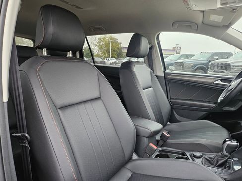 Used 2024 Volkswagen Tiguan Wolfsburg Edition image 30