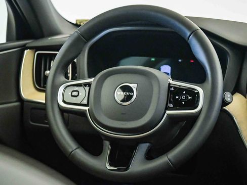 Certified 2026 Volvo XC60 B5 Plus w/ Protection Package Premier AWD/4WD image 13