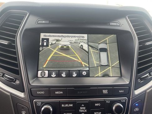 Used 2018 Hyundai Santa Fe Limited AWD/4WD image 23