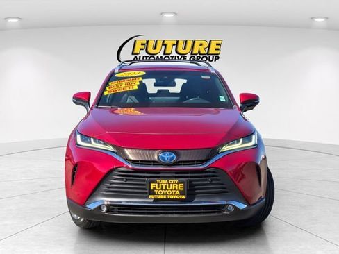 Certified 2023 Toyota Venza XLE AWD/4WD image 2