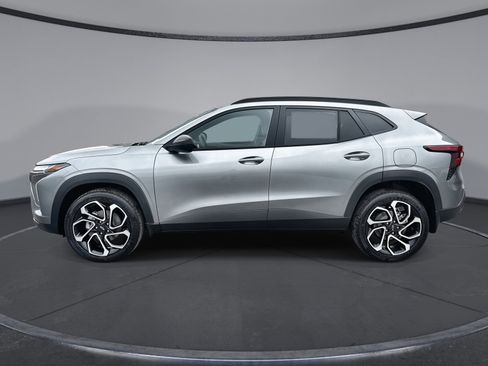 New 2026 Chevrolet Trax RS w/ Driver Confidence Package FWD image 10