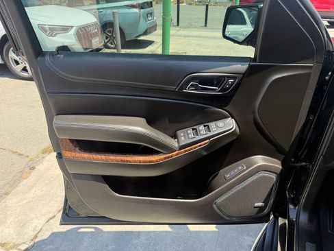 Used 2020 Chevrolet Suburban Premier image 9