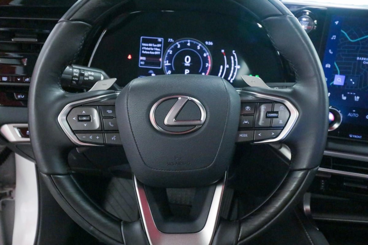 Used 2024 Lexus RX 350 Premium w/ Cold Area Package FWD image 17