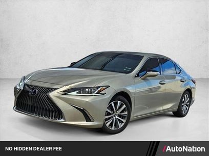Used 2021 Lexus ES 300h w/ Accessory Package