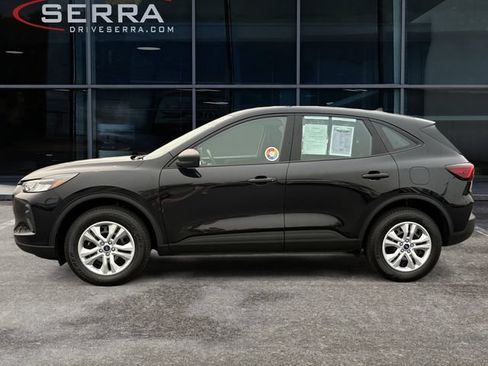 Used 2023 Ford Escape AWD image 2