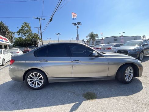 Used 2016 BMW 320i Sedan image 4