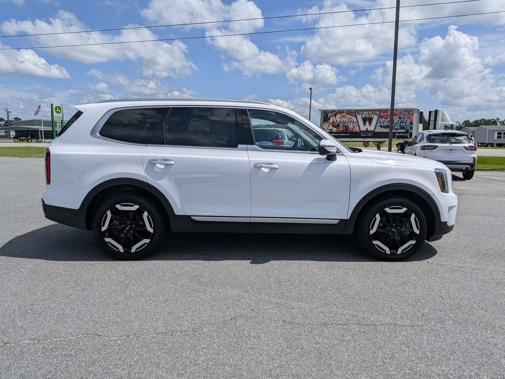Used 2025 Kia Telluride S AWD/4WD image 6