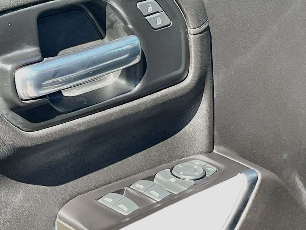 Used 2019 Chevrolet Silverado 1500 RST w/ All-Star Edition AWD/4WD image 17