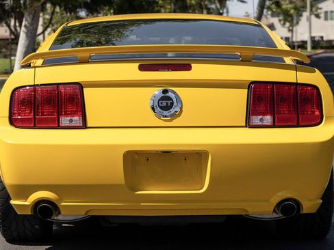 Used 2006 Ford Mustang GT Premium RWD image 7